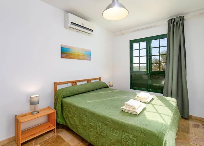 Jessica Lanzarote By Playa Blanca (Lanzarote)